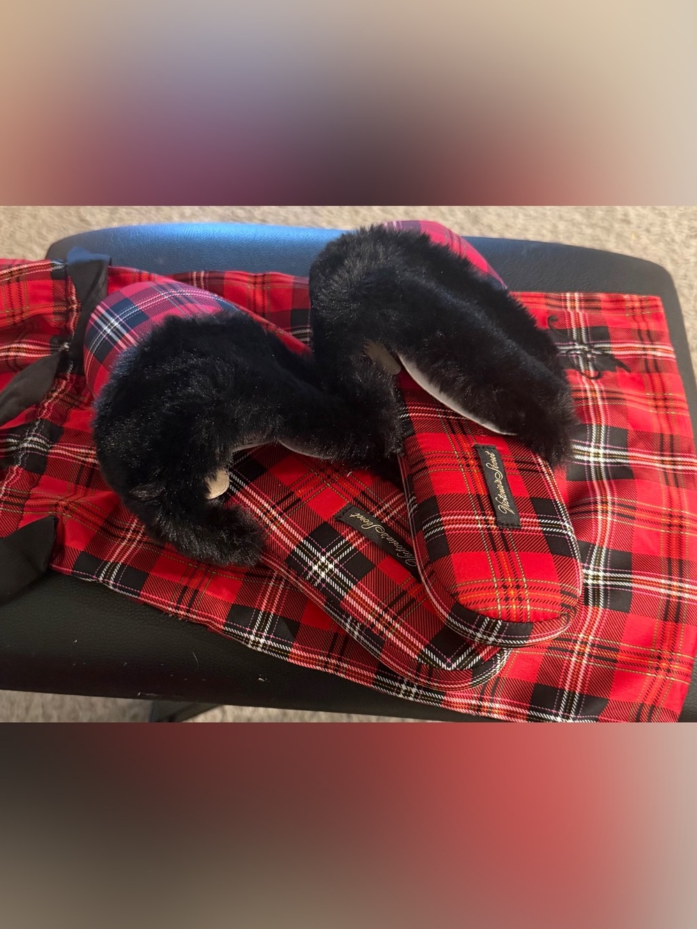 Victoria's Secret Red Plaid Slippers Women’s Size Small (5-6)
